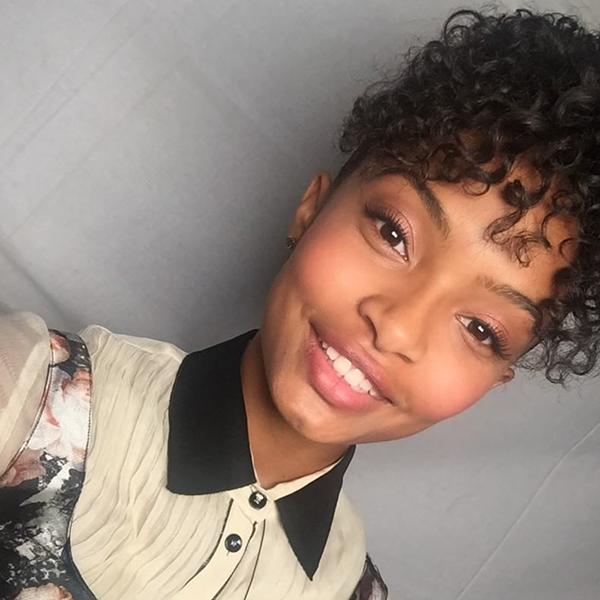 Black Girl Magic: Yara Shahidi Took The Best Natural Hair Selfies This Year
